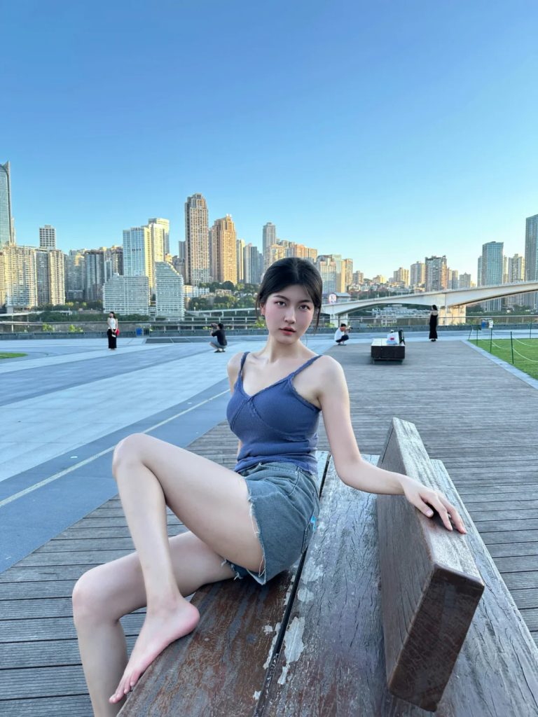 城市生活人物配图